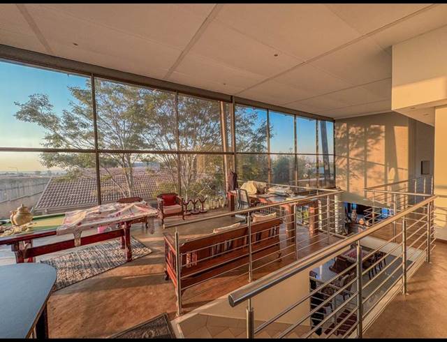 4 BEDROOM HOUSE FOR SALE IN MIDLANDS ESTATE